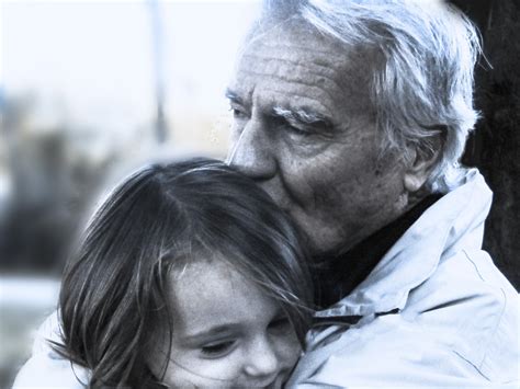  El Abuelo y la Nieta - A Story about Intergenerational Wisdom and the Power of Patience!